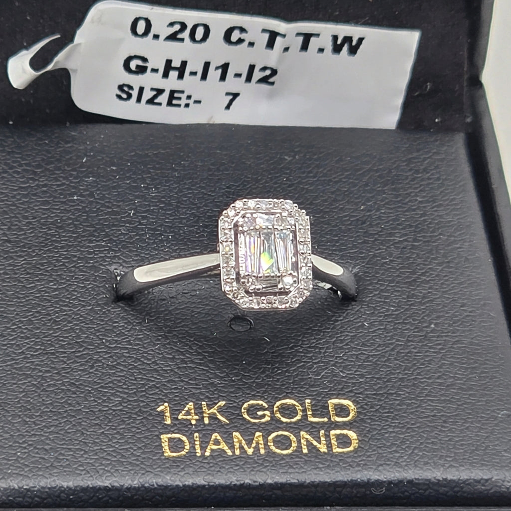 14K Gold & Diamond Elegant Engagement Ring