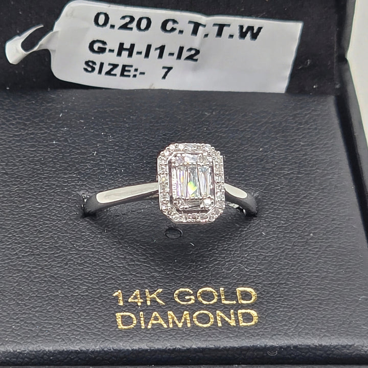 14K Gold & Diamond Elegant Engagement Ring
