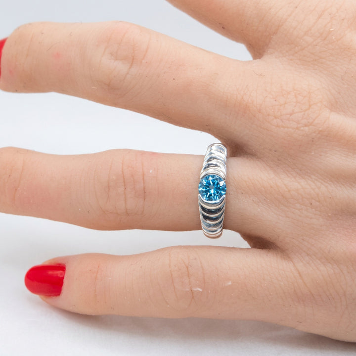 14K Gold & Rich Blue Topaz Art Deco Cocktail Ring