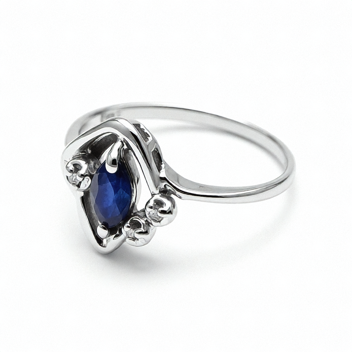 14k Gold, Lustrine & Diamond Elegant Ring