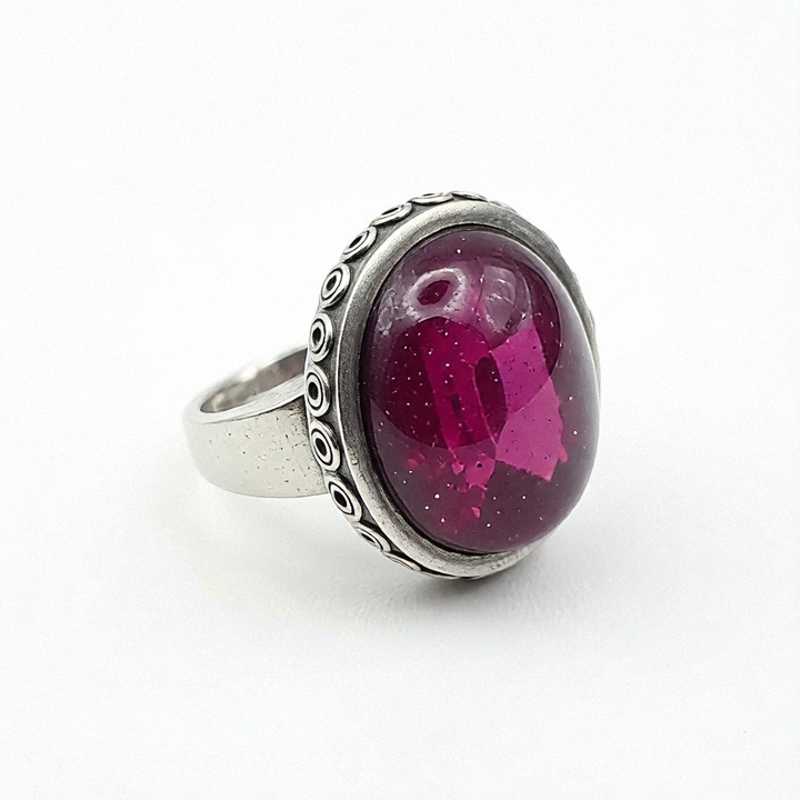 Navajo Inspired Star Ruby Sterling Silver Ring - Estate Jewelry Priced Right