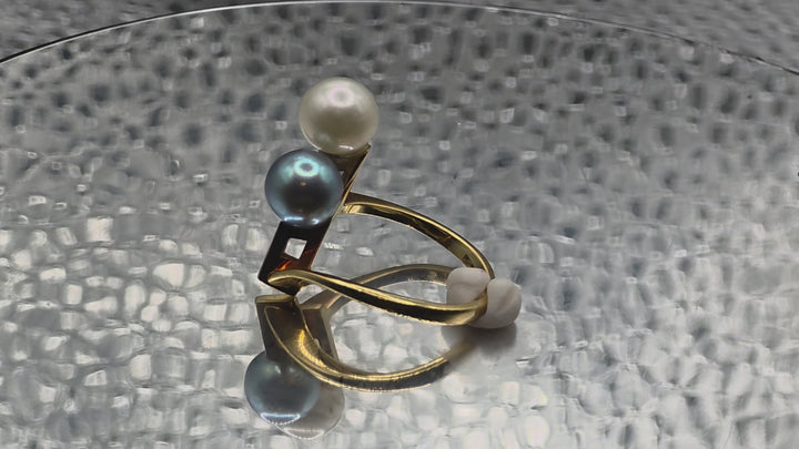 Gold, Gray Tahitian & White Pearl Ring